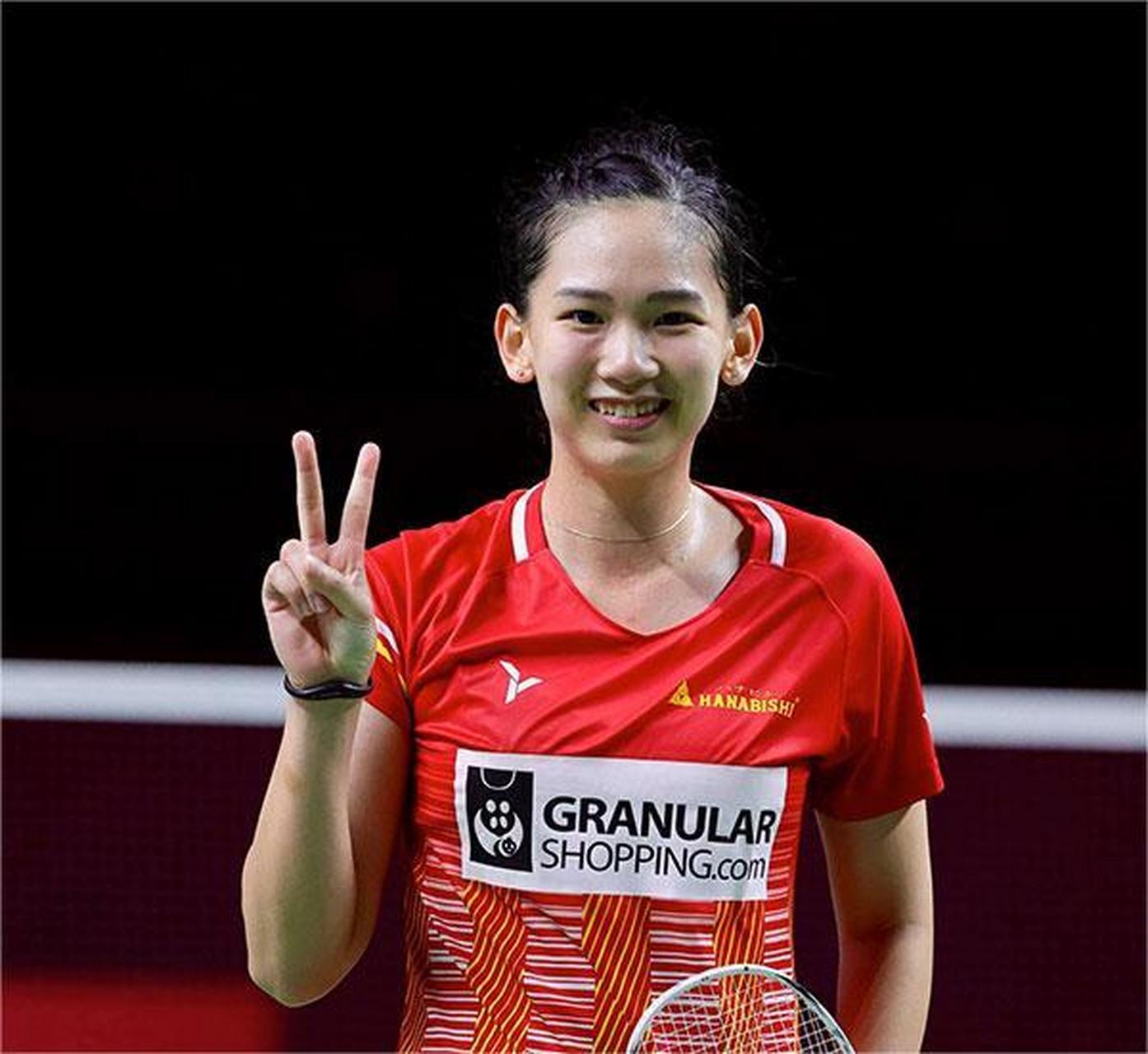 引人注目的 引人注目的