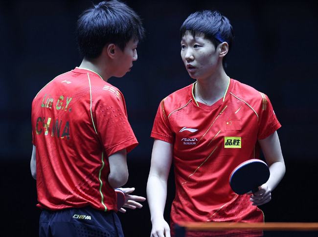 足球比赛 足球比赛