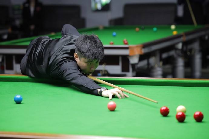 续报道中披 续报道中披