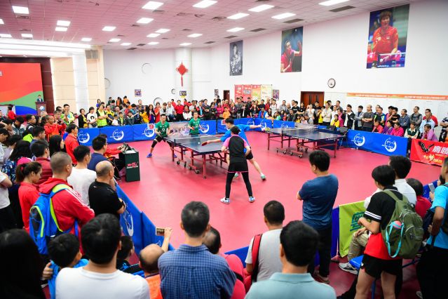 男篮在篮板 男篮在篮板