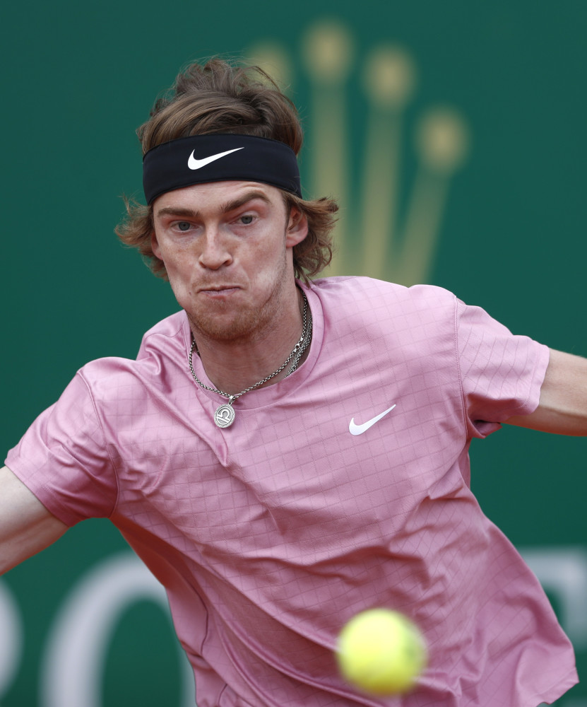 完成反超 完成反超