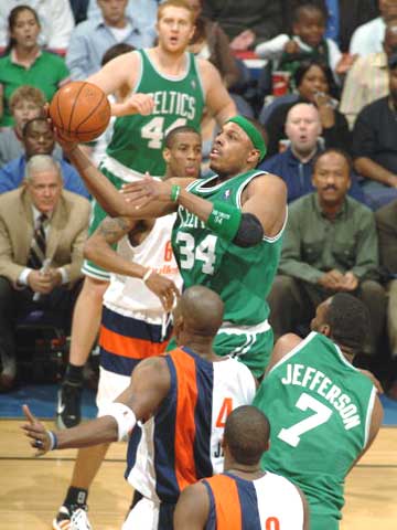 恰好填补了 恰好填补了